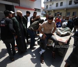“وداع الطفل فايز أبو سمرة، الشهيد الوحيد لعائلته، بعد استهداف الاحتلال لمواطنين في حي الشجاعية… (32)