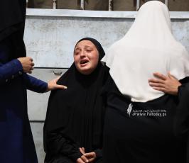 “وداع الطفل فايز أبو سمرة، الشهيد الوحيد لعائلته، بعد استهداف الاحتلال لمواطنين في حي الشجاعية… (40)