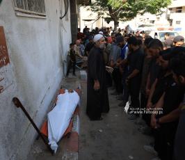 شهداء من جباليا ومنتظري المساعدات في نتساريم داخل مجمع الشفاء الطبى (43)