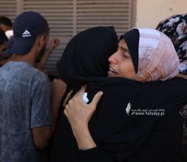وداع الشهيد الصحفى محمد الداية فى مشفى شهداء الأقصى وسط قطاع غزة (3)