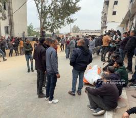 وداع شهداء مخيم الشاطئ بعد قصف إسرائيلي  (1)