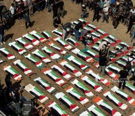 غزة تنظم أكبر جنازة لتشييع 120 شهيداً من عائلتي الحساينة وأبو شريعة (7)