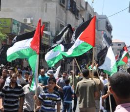 غزة: جماهير حاشدة تشارك بمسيرة يوم القدس العالمي