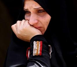 مئات المواطنين يشيعون جثمان الشهيد احمد الصبارين في مخيم الجلزون