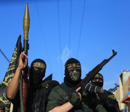 تشييع جثامين شهداء سرايا القدس وكتائب القسام في البريج ودير البلح والقرارة وخانيونس (1)