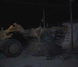 قصف منازل المواطنين