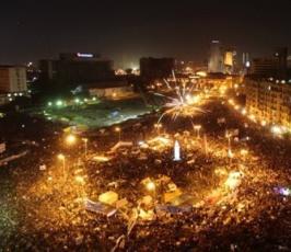المصريون يحتفلون بذكرى ثورة 25 يناير