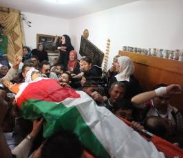 خاص فلسطين اليوم..تشييع شهيدي عنبتا شرقي طولكرم بمشاركة آلاف المواطنين