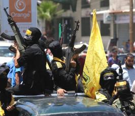 القسام يشيّع أحد قادته في مدينة رفح جنوب قطاع غزة ‫(39584258)‬ ‫‬