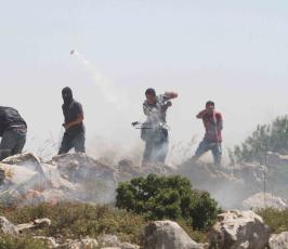 خاص فلسطين اليوم...الاحتلال يقمع مسيرة سلمية منددة بالإستيطان في دير جرير شرقي رام الله