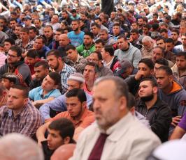  صلاة الجمعة امام مقر الصليب الاحمر بغزة تضامنا مع الاسرى في سجون الاحتلال ‫(39649810)‬ ‫‬