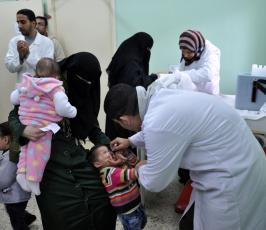 حملة تطعيم الأطفال ضد الشلل