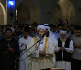 صلاة التراويح من مسجد العمري الكبير بمدينة غزة  ‫(31356306)‬ ‫‬