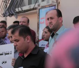 وقفة تضامن مع شهداء الصحافة على ركام منزل الشهيد الصحفى محمد ضاهر فى الذكرى الاولى لعدوان ‫(30700951)‬ ‫‬