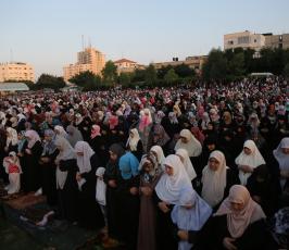  صلاة العيد وسط مدينة غزة ‫(31174547)‬ ‫‬