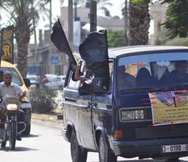 بدء توافد ابناء الشعب الفلسطينى الى مهرجان الانطلاقة الجهادية