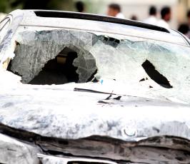 خاص فلسطين اليوم..مستوطنون يحرقون أربع سيارات فلسطينية في قرية الزبيدات شمال أريحا