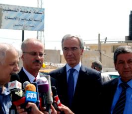 وصول وفد لجنة الانتخابات المركزية لقطاع غزة برئاسة الدكتور حنا ناصر