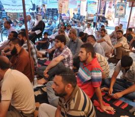  صلاة الجمعة أمام الصليب الأحمر بغزة
