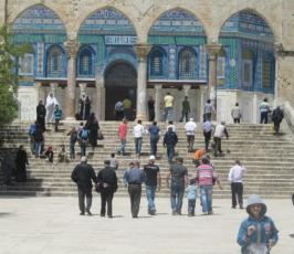تواجد فلسطينى مكثف في المسجد الاقصى للتصدي للمستوطنين