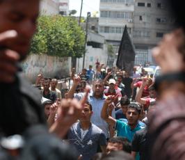 الشهيدالمجاهد صبحي الثلاثيني في موكب جنائزي مهيب ‫(38339103)‬ ‫‬ ‫‬