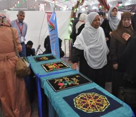 بالصور ..ثقافة غزة تقييم معرضاً للصور وسط المدنية
