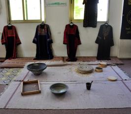 العمل النسائى ينظم معرض تراثى بذكرى النكبة