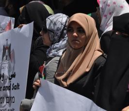 وزارة الإعلام تنظم وقفة تضامنية مع الأسرى