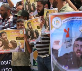 وقفة تضامنية مع الشيخ خضر عدنان  ‫(31225242)‬ ‫‬