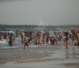 شاطئ بحر مدينة غزة (4).JPG