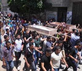 جماهير غفيرة تودع شهيدين من حى الشجاعية