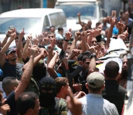 الشهيدالمجاهد صبحي الثلاثيني في موكب جنائزي مهيب ‫(38339099)‬ ‫‬ ‫‬
