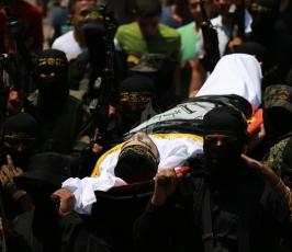 الشهيدالمجاهد صبحي الثلاثيني في موكب جنائزي مهيب ‫(38339084)‬ ‫‬ ‫‬
