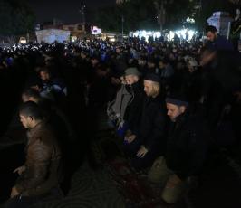 صلاةالعشاء في الساحات العامة بدعوة من الجهاد الإسلامي نصرة للقدس (14)