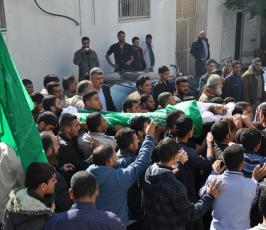 غزة تشيع جثمان شهيد متأثر بجراحه في مجزرة الشجاعية
