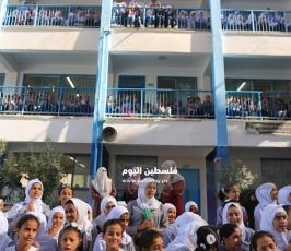 الباص الموسيقى ينظم يوم ترفيهى لطالبات مدرسة بيت حانون ‫(40108547)‬ ‫‬.JPG