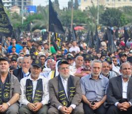 عشرات الالاف من شيوخ ونساء واطفال وقيادة الشعب الفلسطينى فى مهرجان الانطلاقة  الجهادية