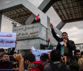 اعتصام الطلاب العالقين ‫(38076929)‬ ‫‬