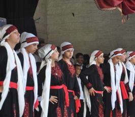 مدرسة عباد الرحمن تخرج فوج المتفوقين بالعام الداراسى2013-2014
