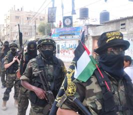 سرايا القدس تخرج بعرض عسكرى بمدينة رفح بذكرى الانطلاقة الجهادية