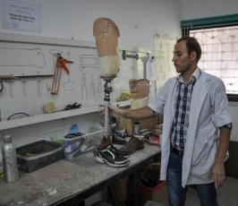 صناعة الاطراف الصناعية