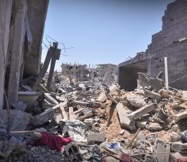 صور الدمار الذي لحق بحي الشعف شرق مدينة غزة