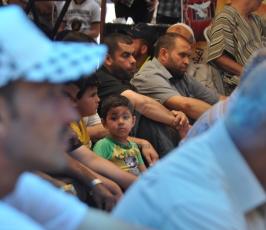 الجهاد تقيم صلاة الجمعة أمام مقر الصليب الأحمر بمدينة غزة