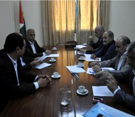 بالصور:أجتماع لجنة الحريات بغزة