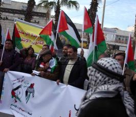 خاص فلسطين اليوم...تظاهرة لإنهاء الانقسام وسط رام الله