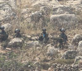 خاص فلسطين اليوم...مواجهات في دير جرير أثر قمع الاحتلال لمسيرة سلمية منددة بالاستيطان