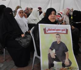 بالصور ..ثقافة غزة تقييم معرضاً للصور وسط المدنية