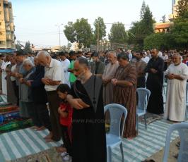 الجهاد الإسلامي تؤدي صلاة العيد في العراء ‫(43385348)‬ ‫‬.JPG