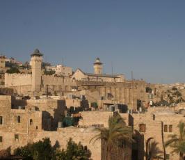 خاص فلسطين اليوم..الحرم الإبراهيمي في الخليل تحت الحصار