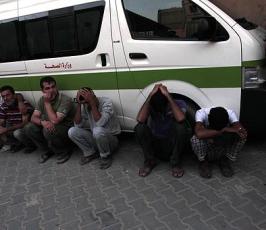 اثناء وصول جثامين الشهداء عز الدين أبو نصيرة وأحمد فطاير لمستشفى شهداء الاقصى